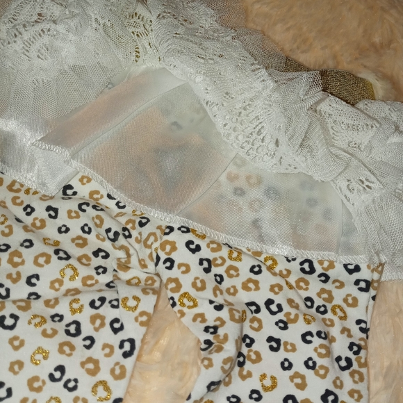 💲SALE 2 FOR $8💲(NWT) Cute Infant Matchin Set - Picture 8 of 10